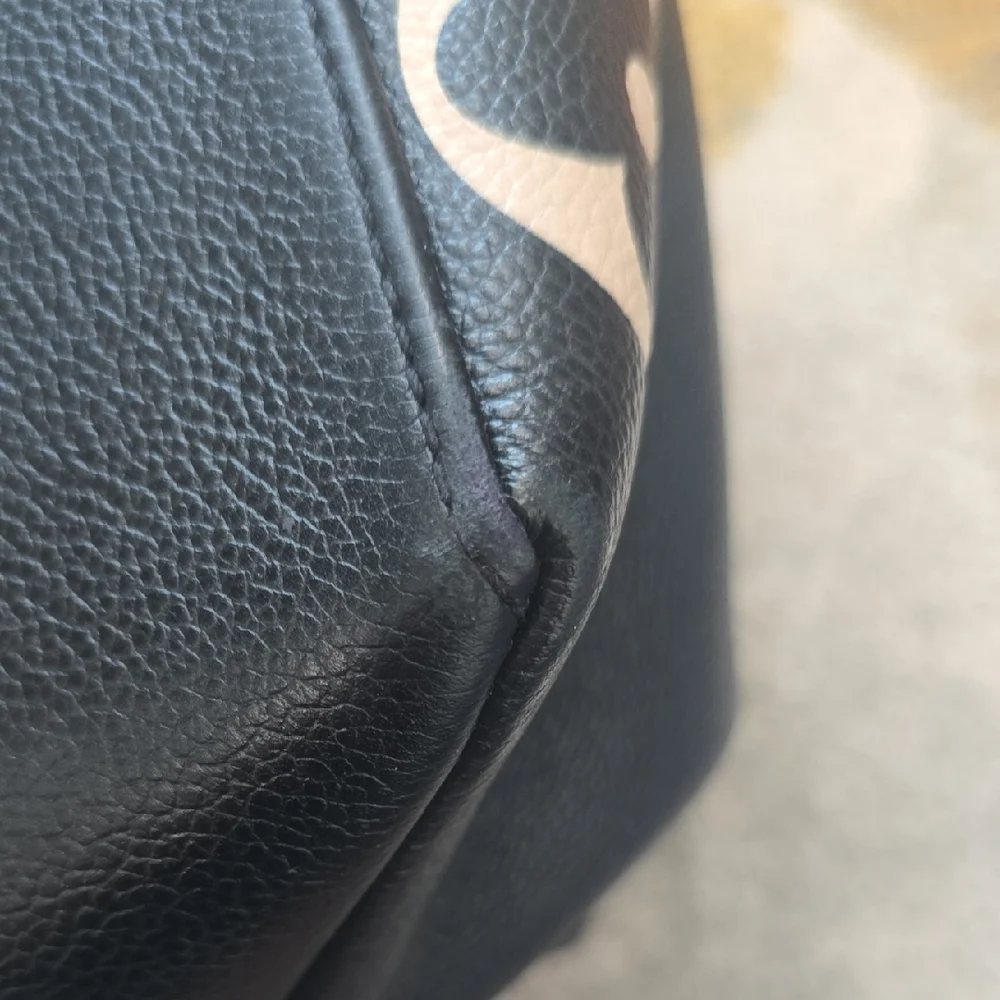 Authentic Louis Vuitton Grand Palais MM Bicolor Monogram Empreinte Leather - Picture 11 of 15